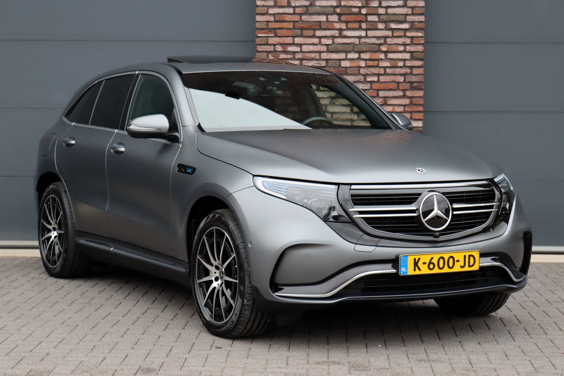 Hoofdafbeelding Mercedes-Benz EQC