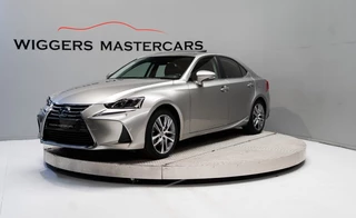 Hoofdafbeelding Lexus IS Lexus IS 300H HYBRID BUS.Line Pro, El.sch.dak, Ad.Cruise, Lane assist