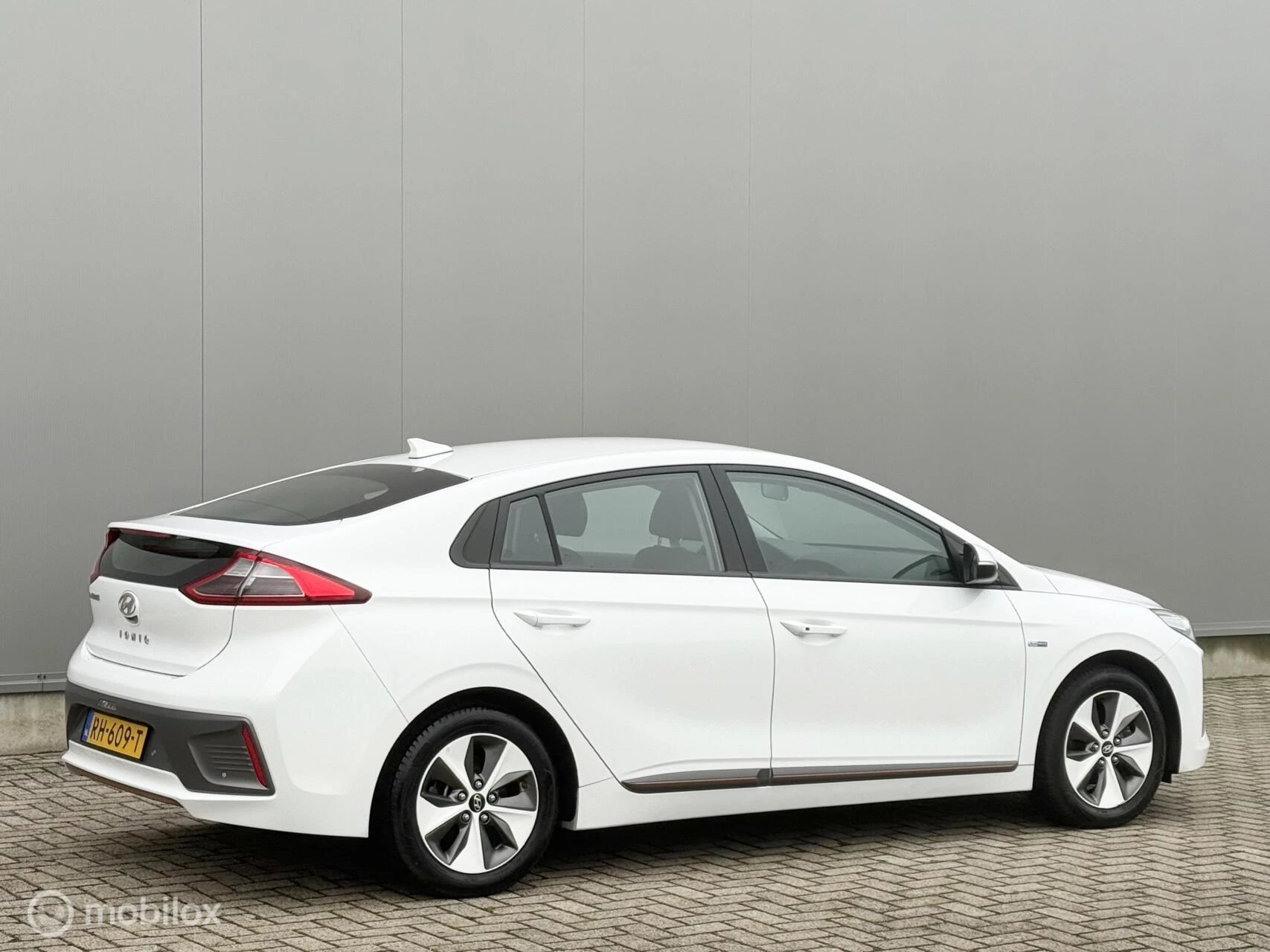 Hoofdafbeelding Hyundai IONIQ