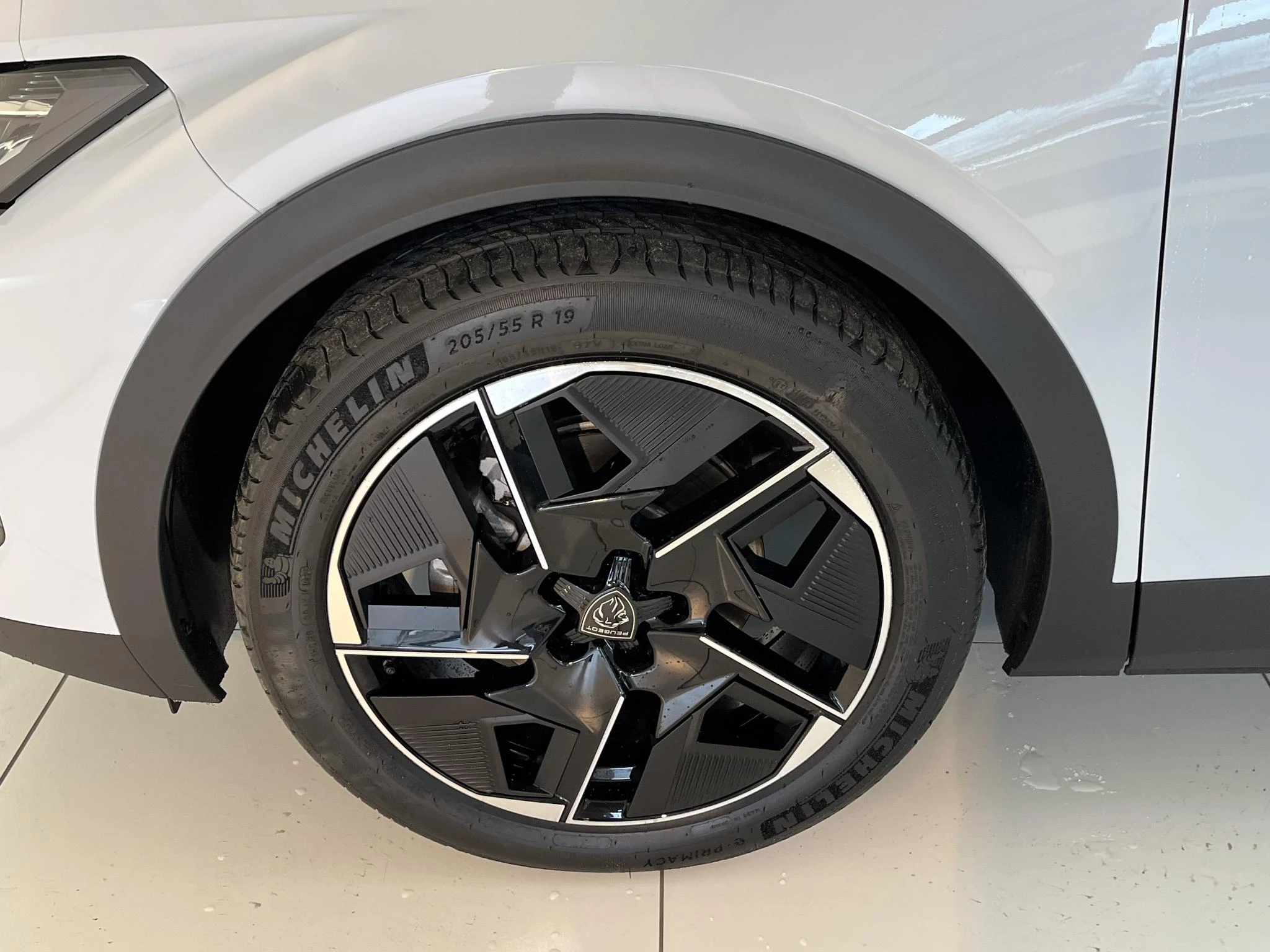 Hoofdafbeelding Peugeot 408