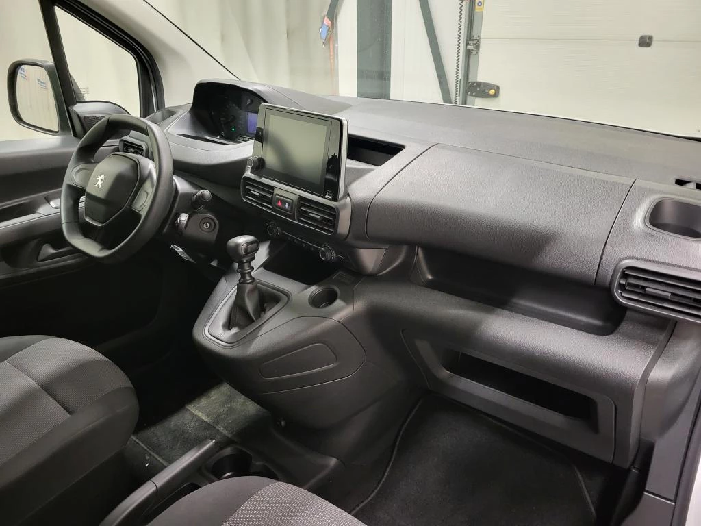Hoofdafbeelding Peugeot Partner