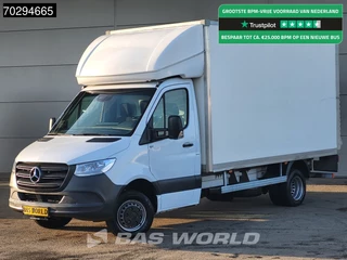 Hoofdafbeelding Mercedes-Benz Sprinter Mercedes Sprinter 514 CDI Laadklep Dubbellucht Bakwagen Airco Cruise MBUX CarPlay D'Hollandia Euro6 Meubelbak Koffer Airco Cruise control