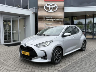 Toyota Yaris 1.5 Hybrid First Edition NAVI KEYLESS LED NL-AUTO CLIMA LM-VELGEN