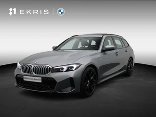 BMW 3 Serie Touring 318i M Sportpakket | Trekhaak | Achteruitrijcamera | Panoramadak | Parking Assistant | DAB | 19'' | Lentevoordeel