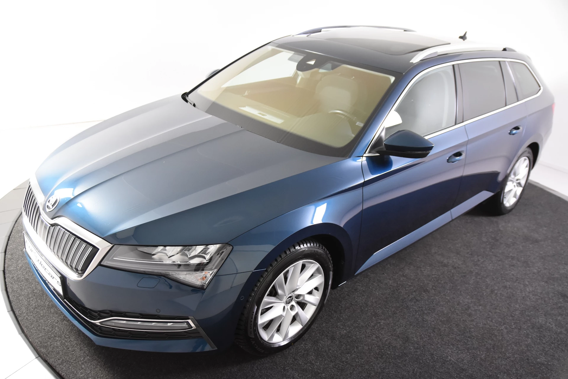 Hoofdafbeelding Škoda Superb