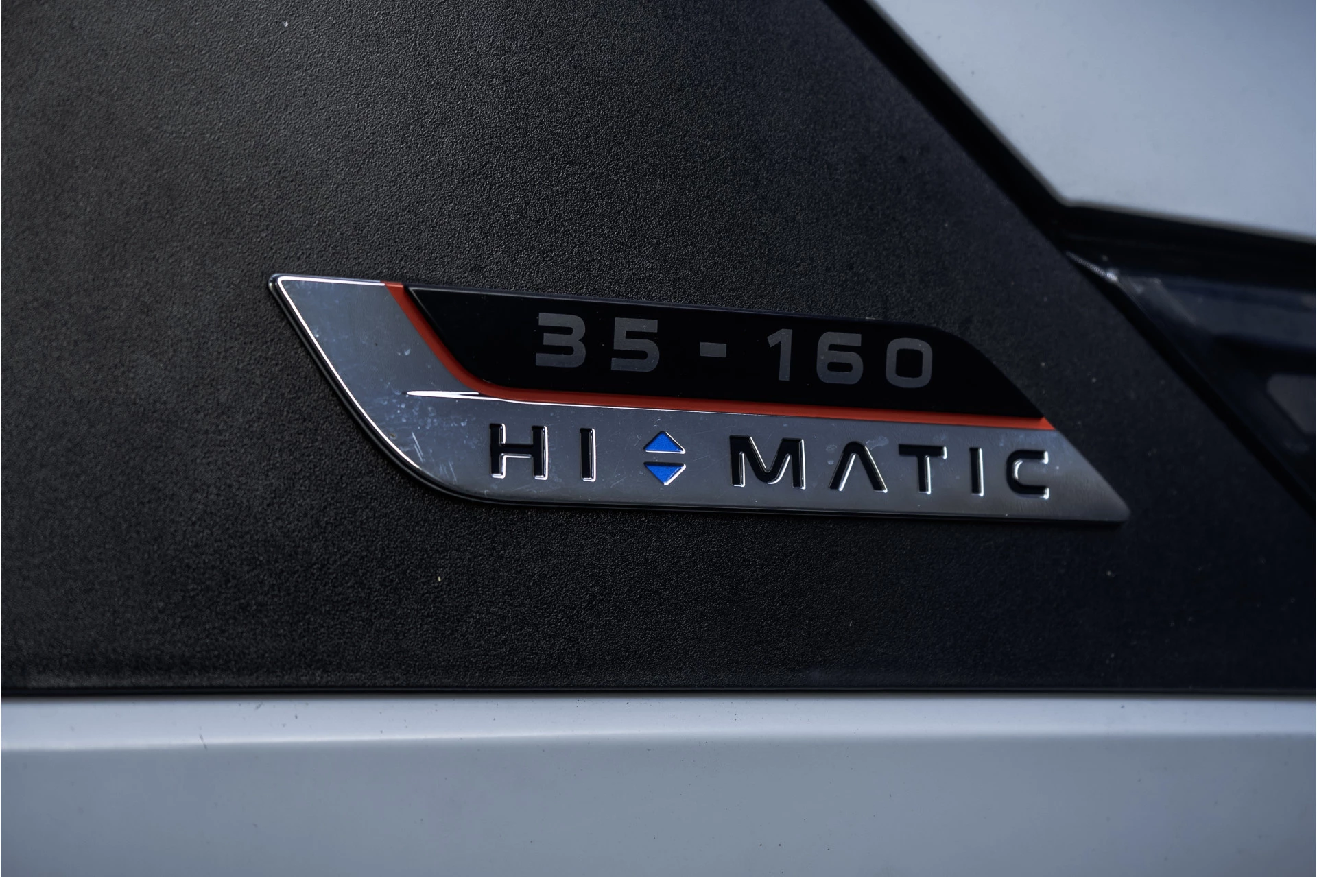 Hoofdafbeelding Iveco 35C16 | 3.0L |  Bakwagen met Laadklep | N1 | Automaat | Cruise | Navi |  3-Zits