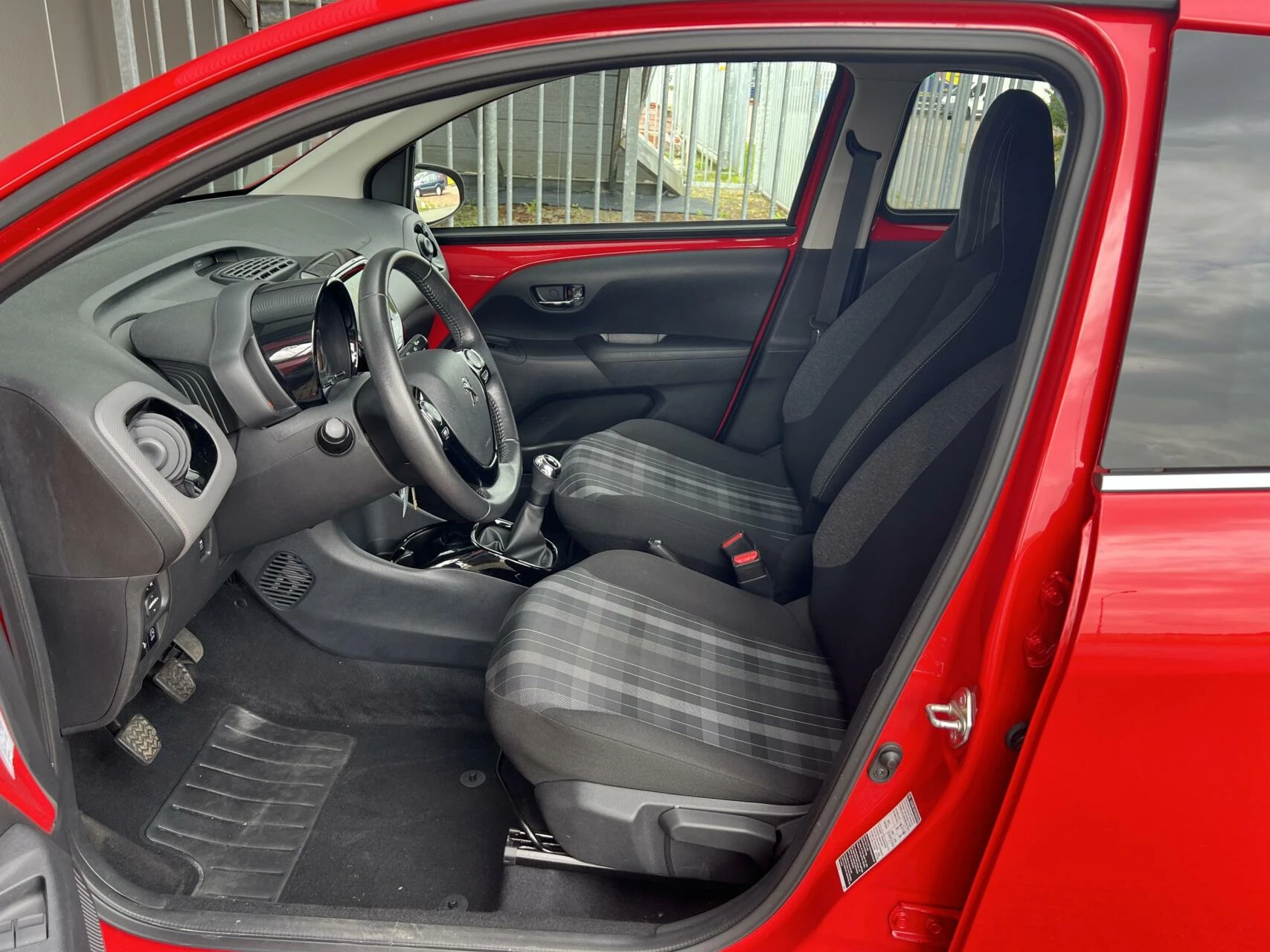 Hoofdafbeelding Peugeot 108