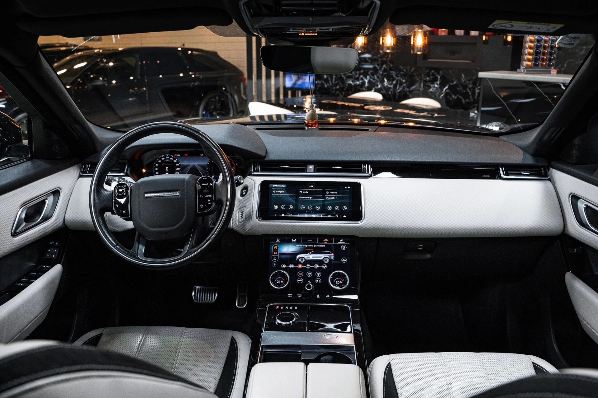 Hoofdafbeelding Land Rover Range Rover Velar