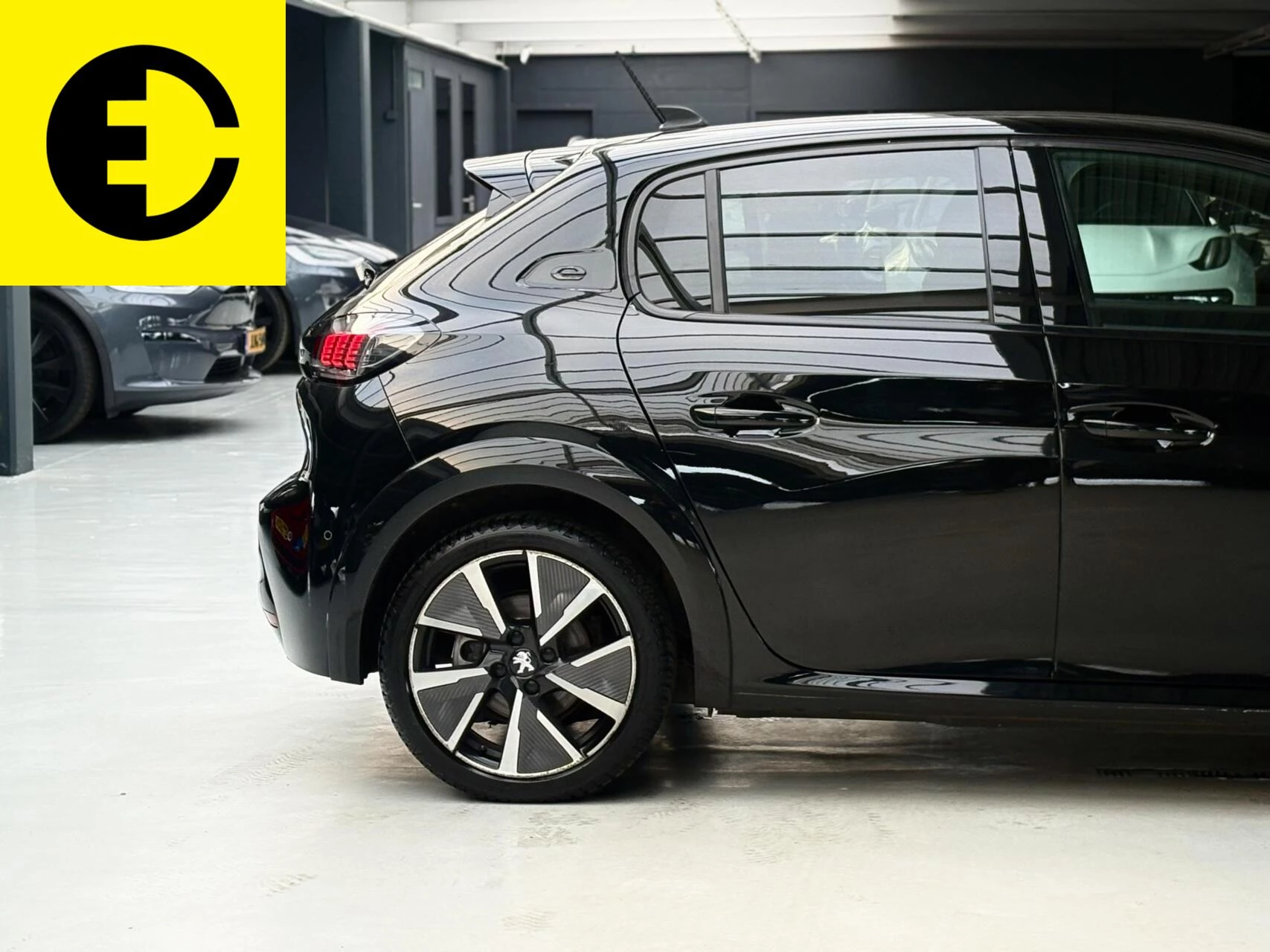 Hoofdafbeelding Peugeot e-208