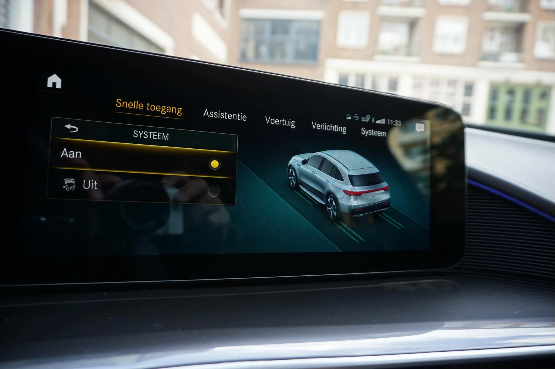 Hoofdafbeelding Mercedes-Benz EQC