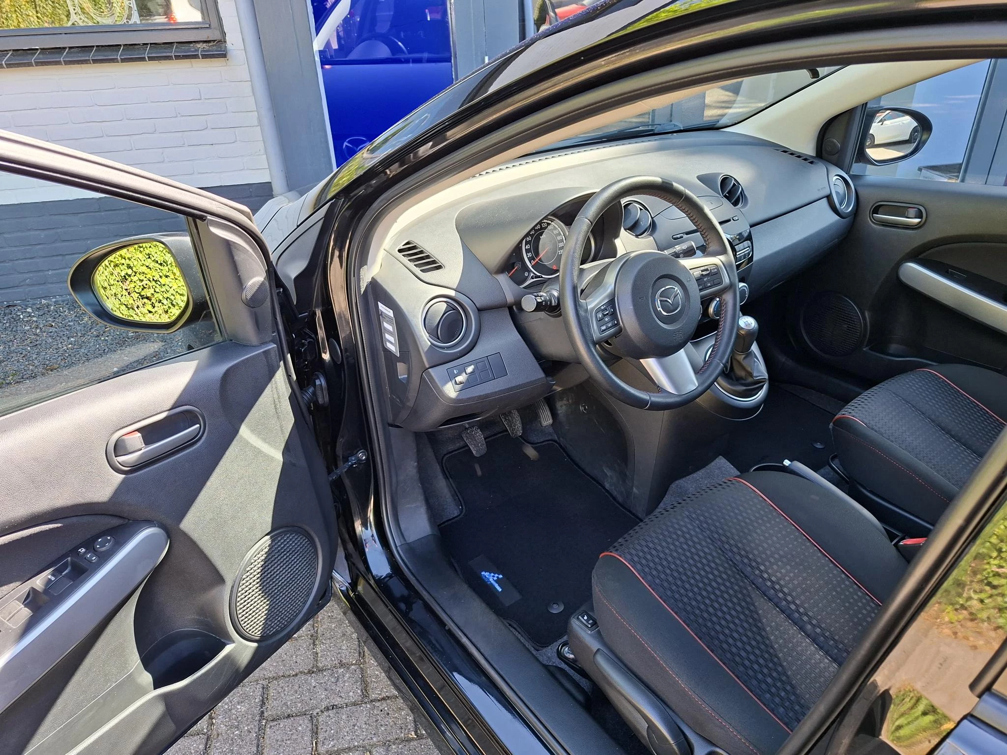 Hoofdafbeelding Mazda 2