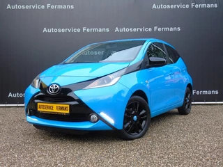 Hoofdafbeelding Toyota Aygo Toyota Aygo 1.0 Edition limited - 2015 - 94DKM - Camera - Airco - 5drs