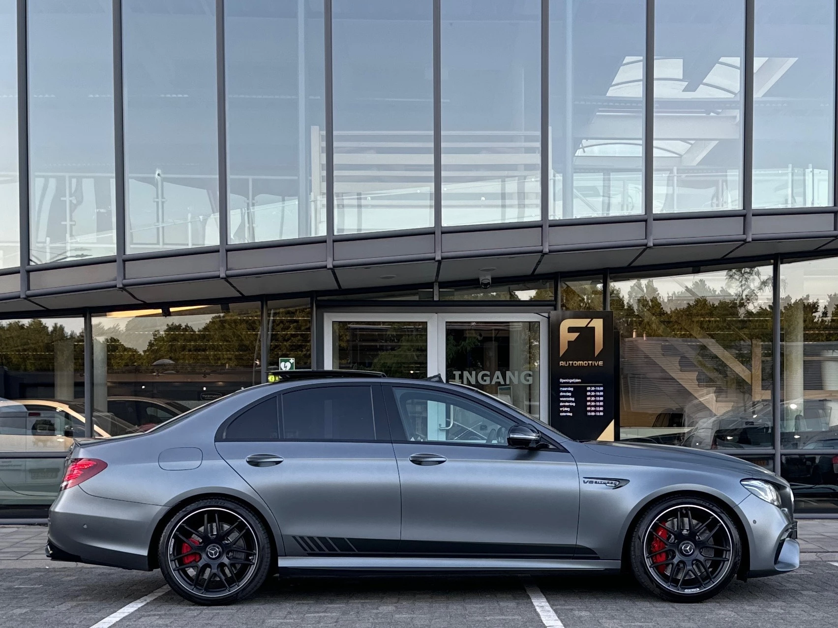Hoofdafbeelding Mercedes-Benz E-Klasse