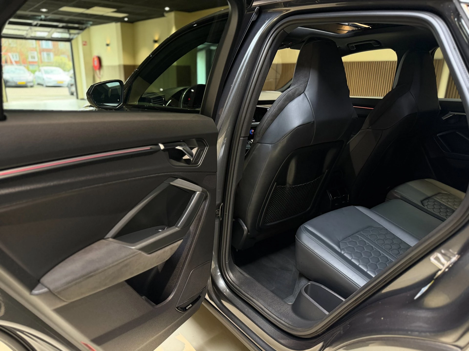 Hoofdafbeelding Audi RSQ3