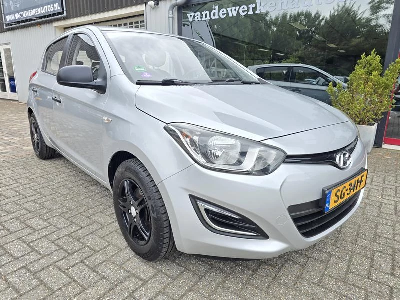 Hoofdafbeelding Hyundai i20