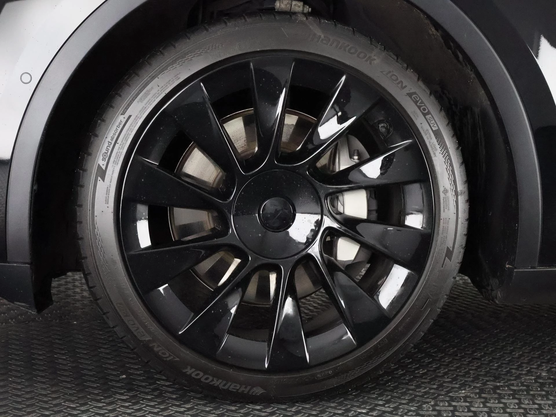 Hoofdafbeelding Tesla Model Y