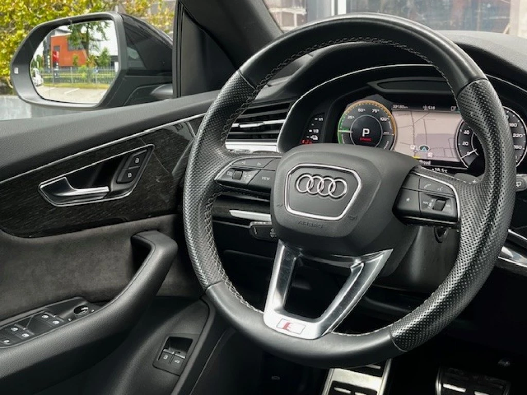 Hoofdafbeelding Audi Q8
