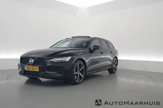 Hoofdafbeelding Volvo V60 Volvo V60 T8 Recharge Ultra Dark | Bowers & Wilkins | HUD | Pano | Pilot Assist | Massage | Stoelvent.