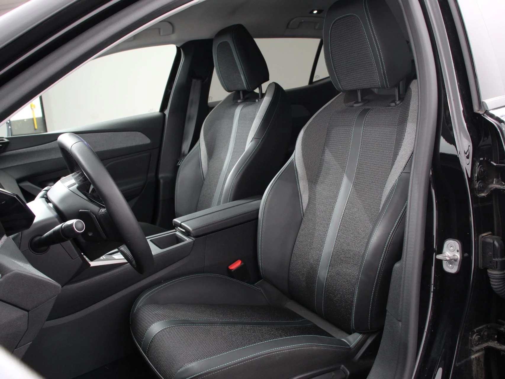 Hoofdafbeelding Peugeot 408