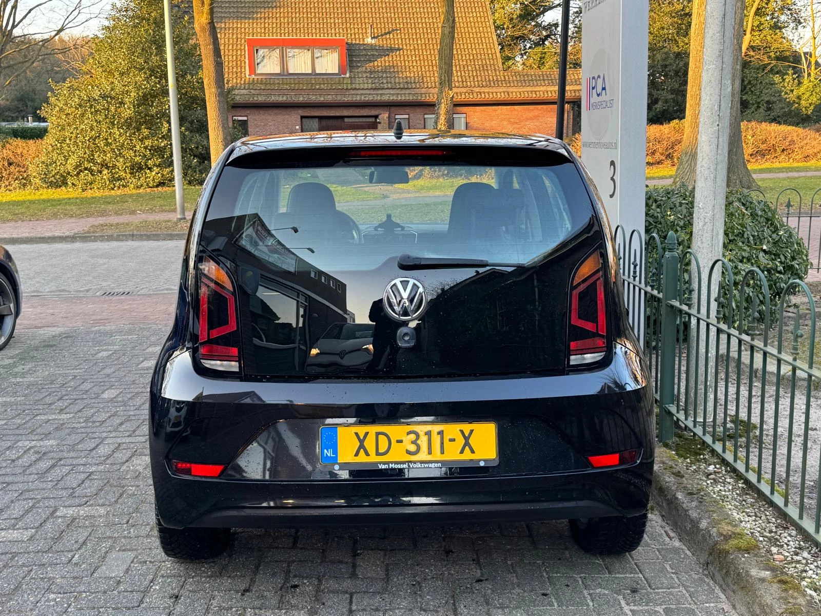 Hoofdafbeelding Volkswagen up!