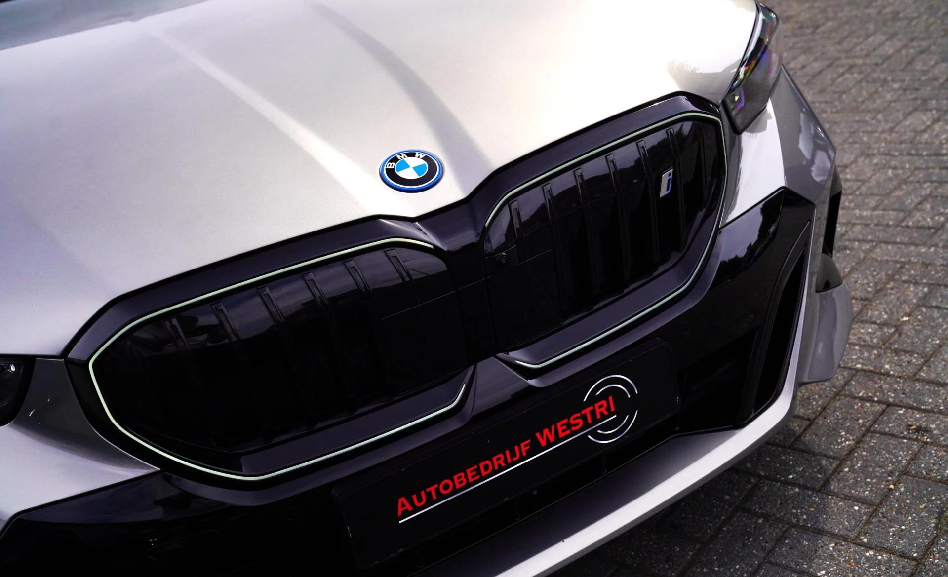 Hoofdafbeelding BMW i5