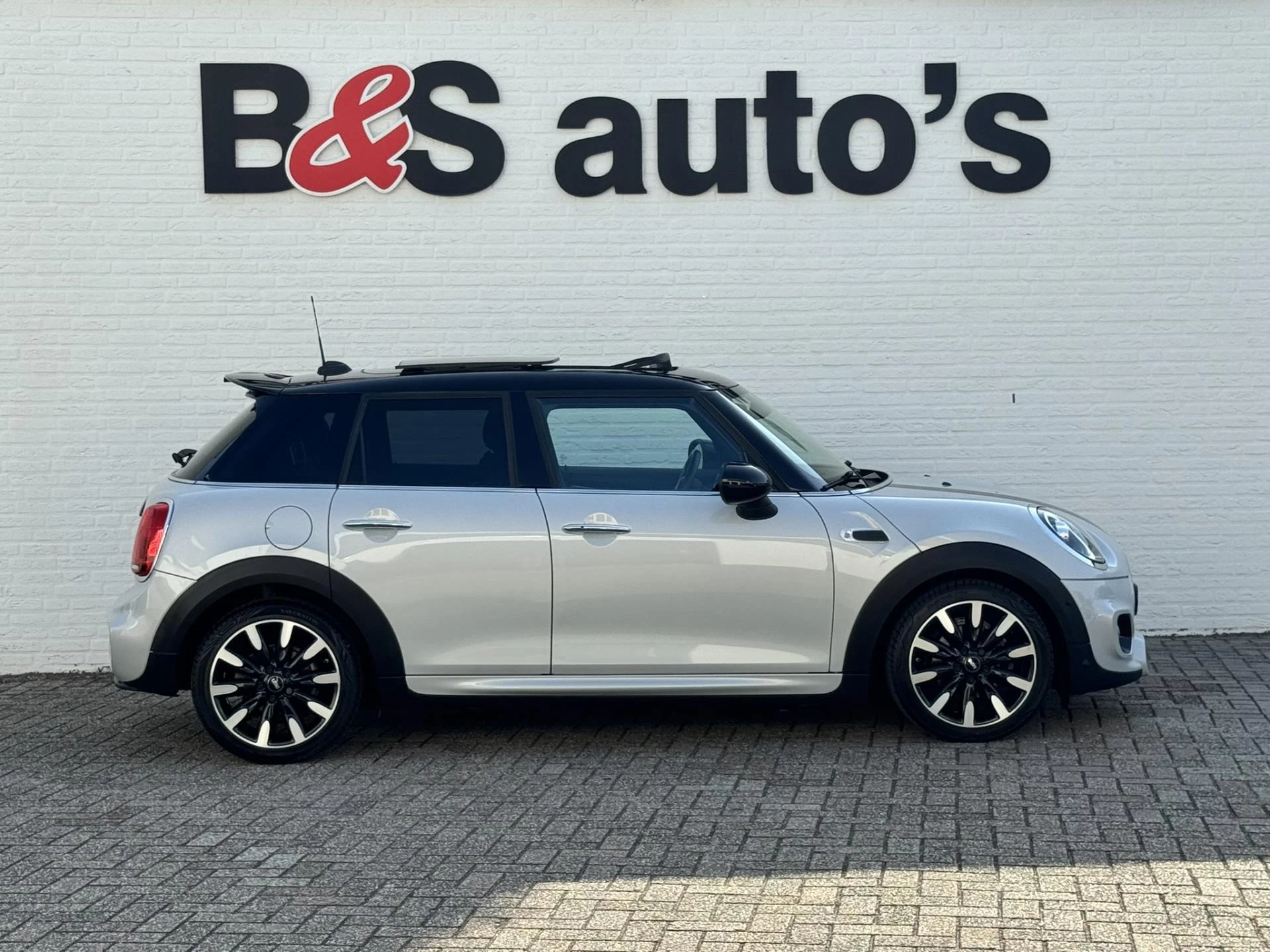 Hoofdafbeelding MINI Cooper