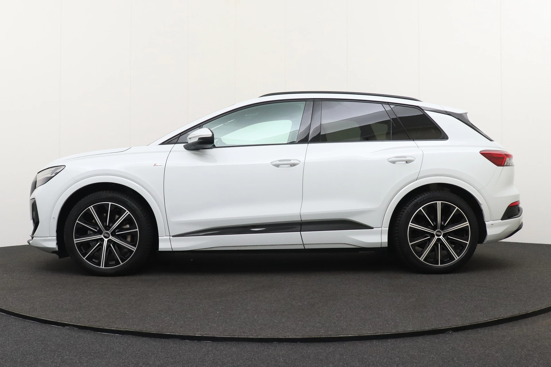 Hoofdafbeelding Audi Q4 e-tron