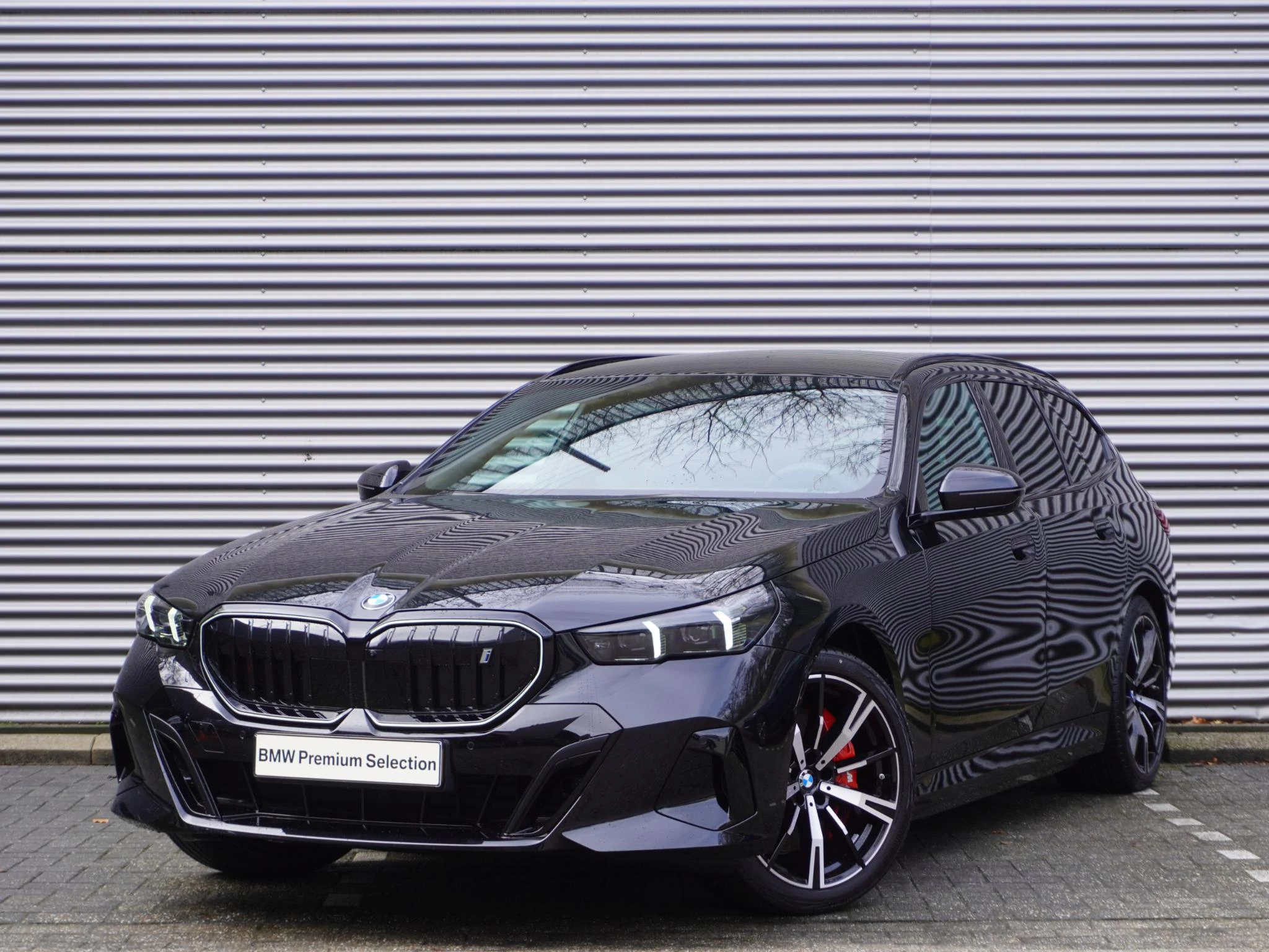 Hoofdafbeelding BMW i5