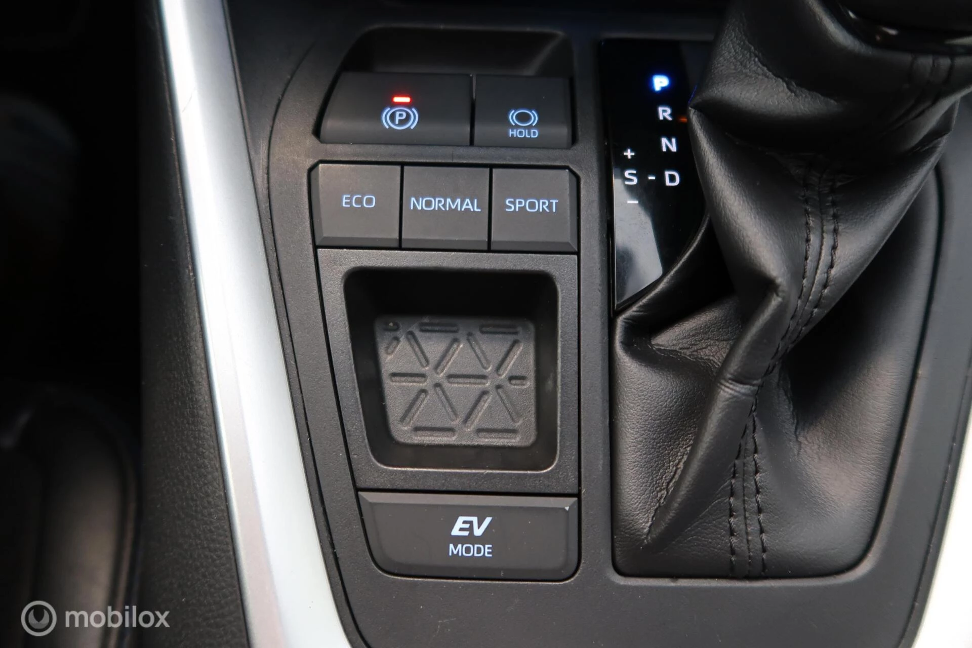 Hoofdafbeelding Toyota RAV4