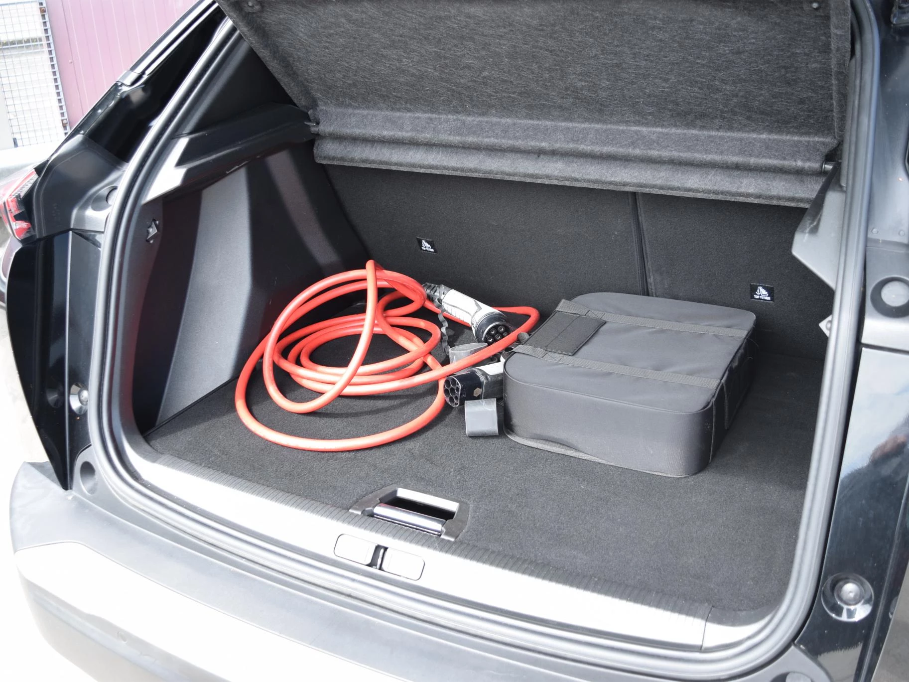 Hoofdafbeelding Peugeot e-2008