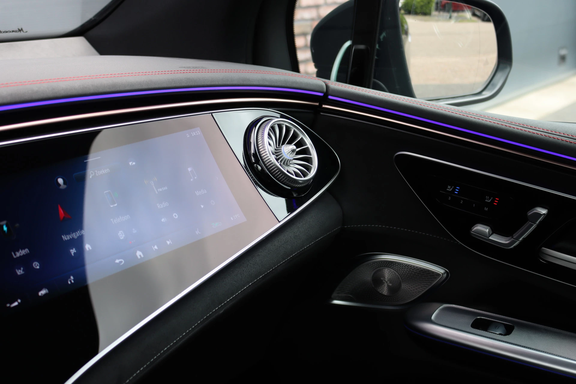 Hoofdafbeelding Mercedes-Benz EQE