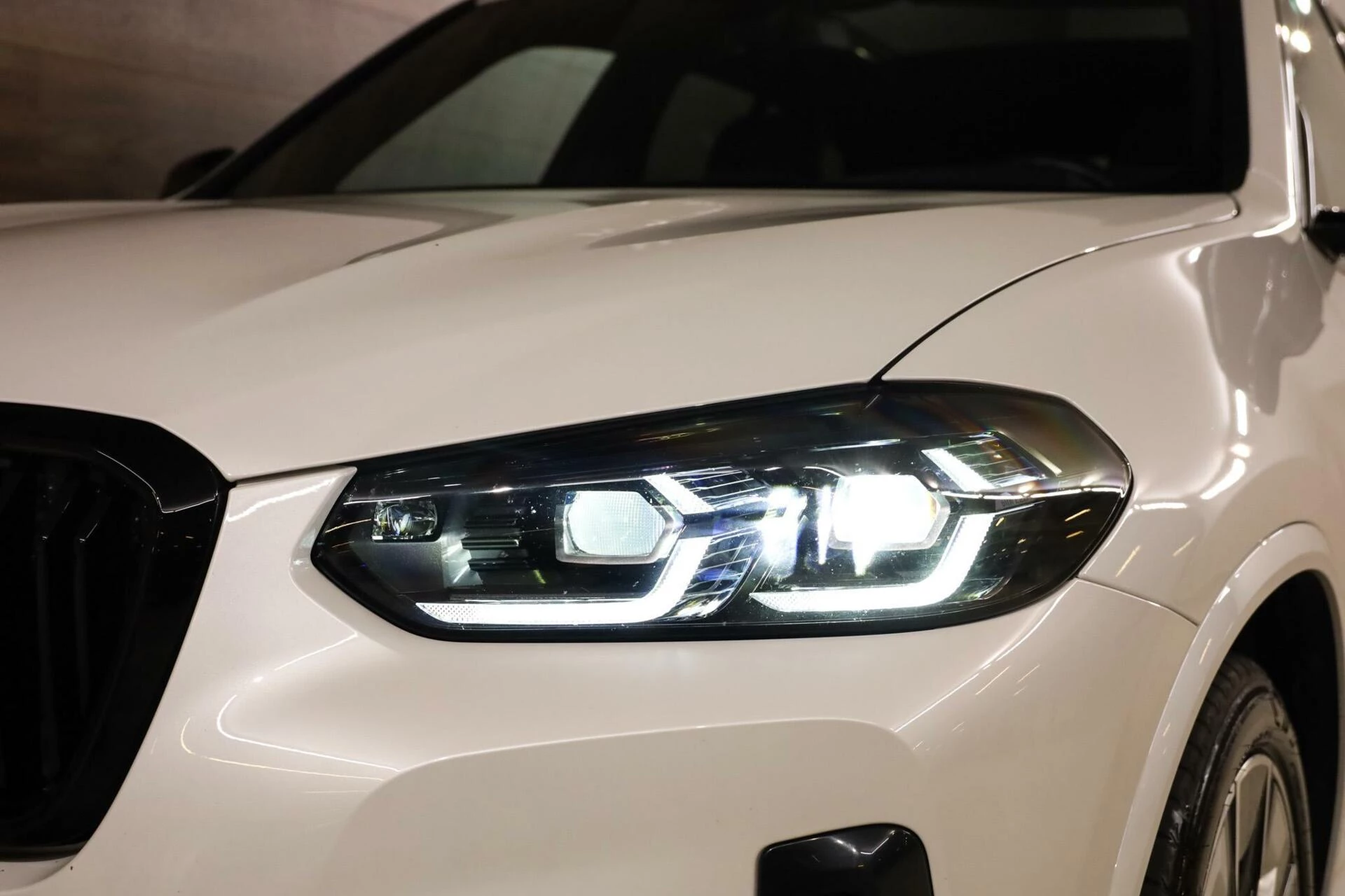 Hoofdafbeelding BMW iX3