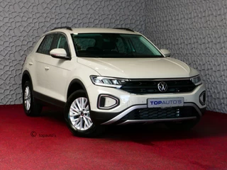 Hoofdafbeelding Volkswagen T-Roc Volkswagen T-Roc 1.5 TSI 150PK CARPLAY NAVI STOEL VERW. LED VIR.COCKPIT 03/2024 "Volkswagen rijden begint bij Topautos.nl – 75 topmodellen direct op voorraad!"