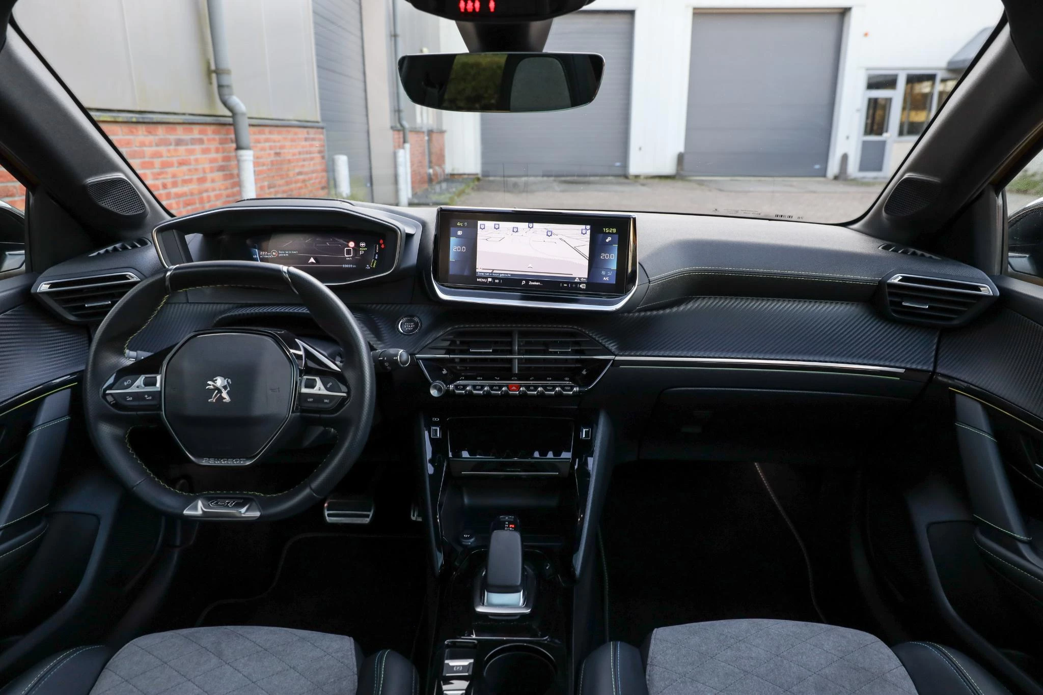 Hoofdafbeelding Peugeot e-208