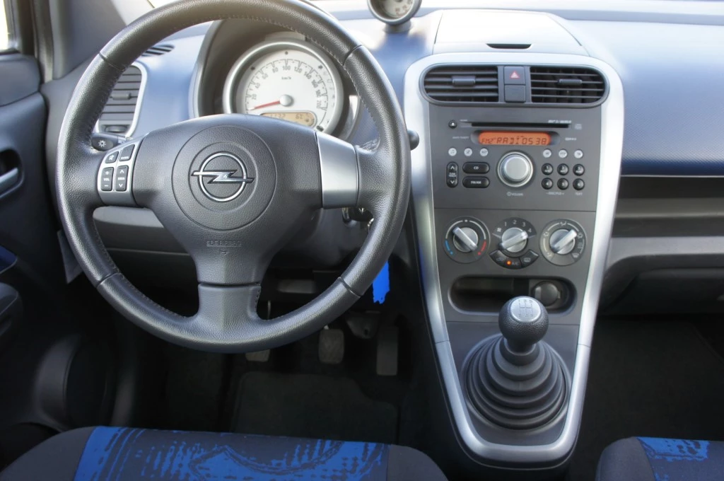 Hoofdafbeelding Opel Agila