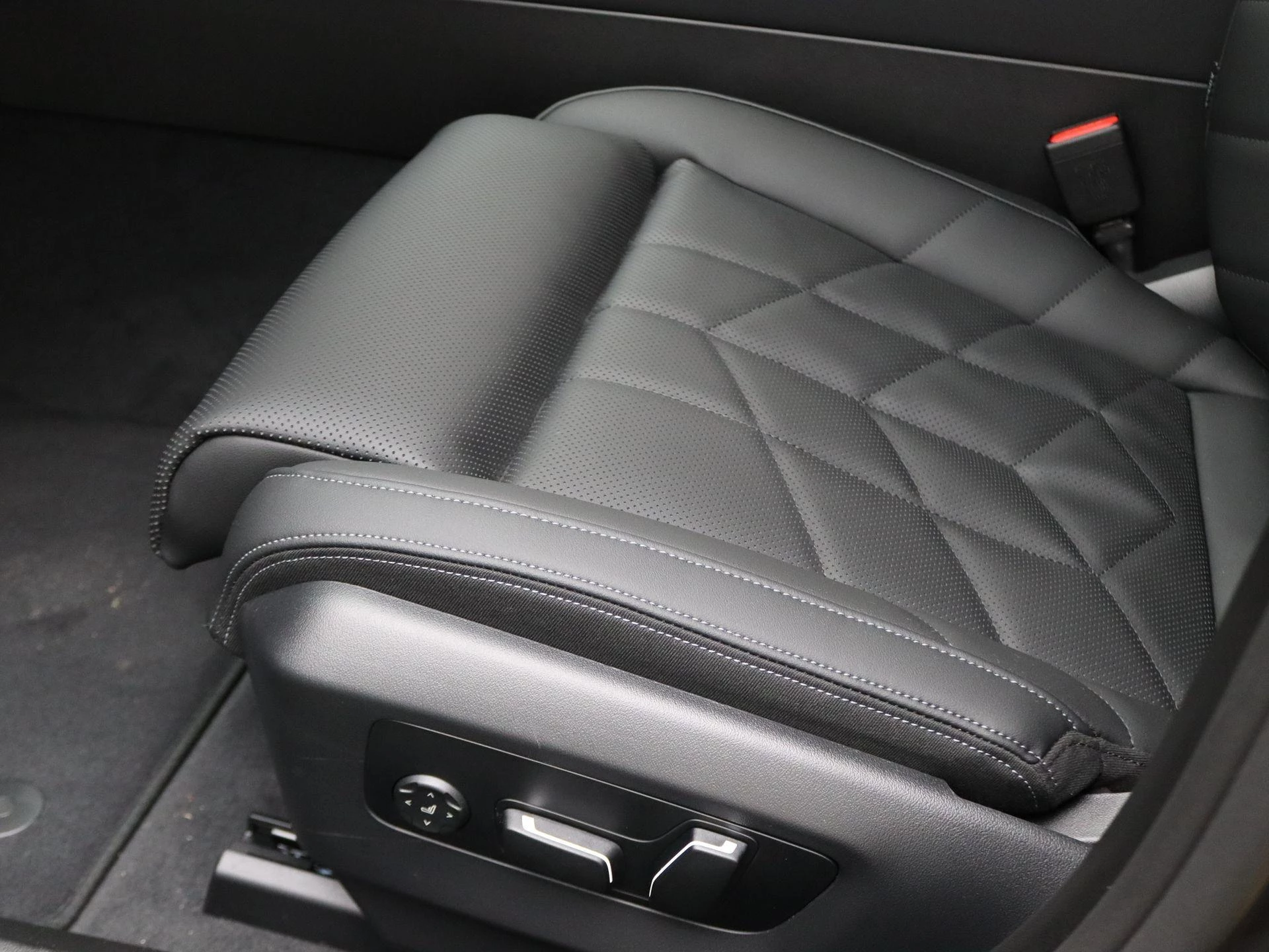Hoofdafbeelding BMW i5