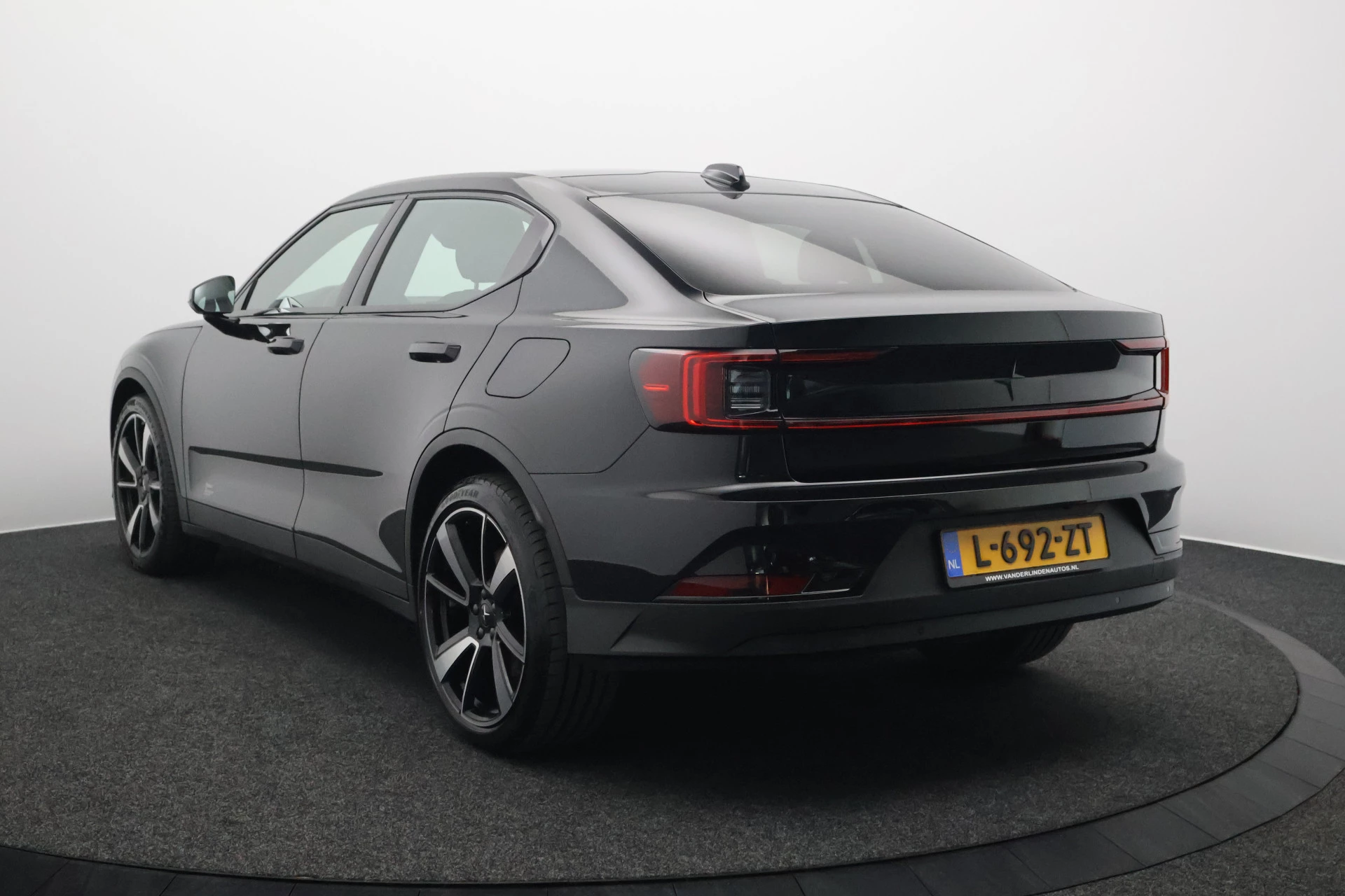 Hoofdafbeelding Polestar 2