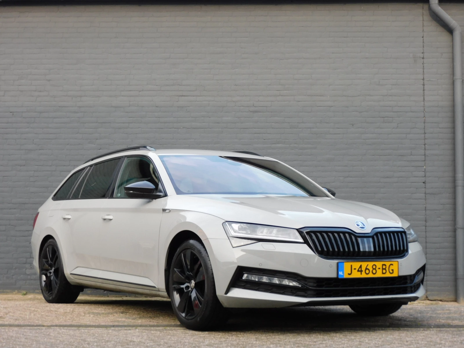 Hoofdafbeelding Škoda Superb