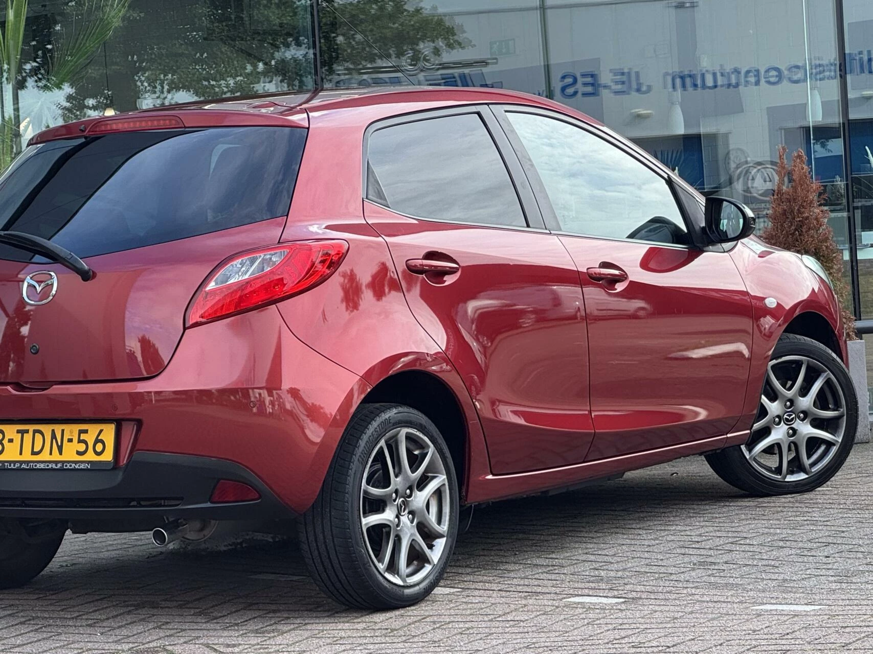 Hoofdafbeelding Mazda 2