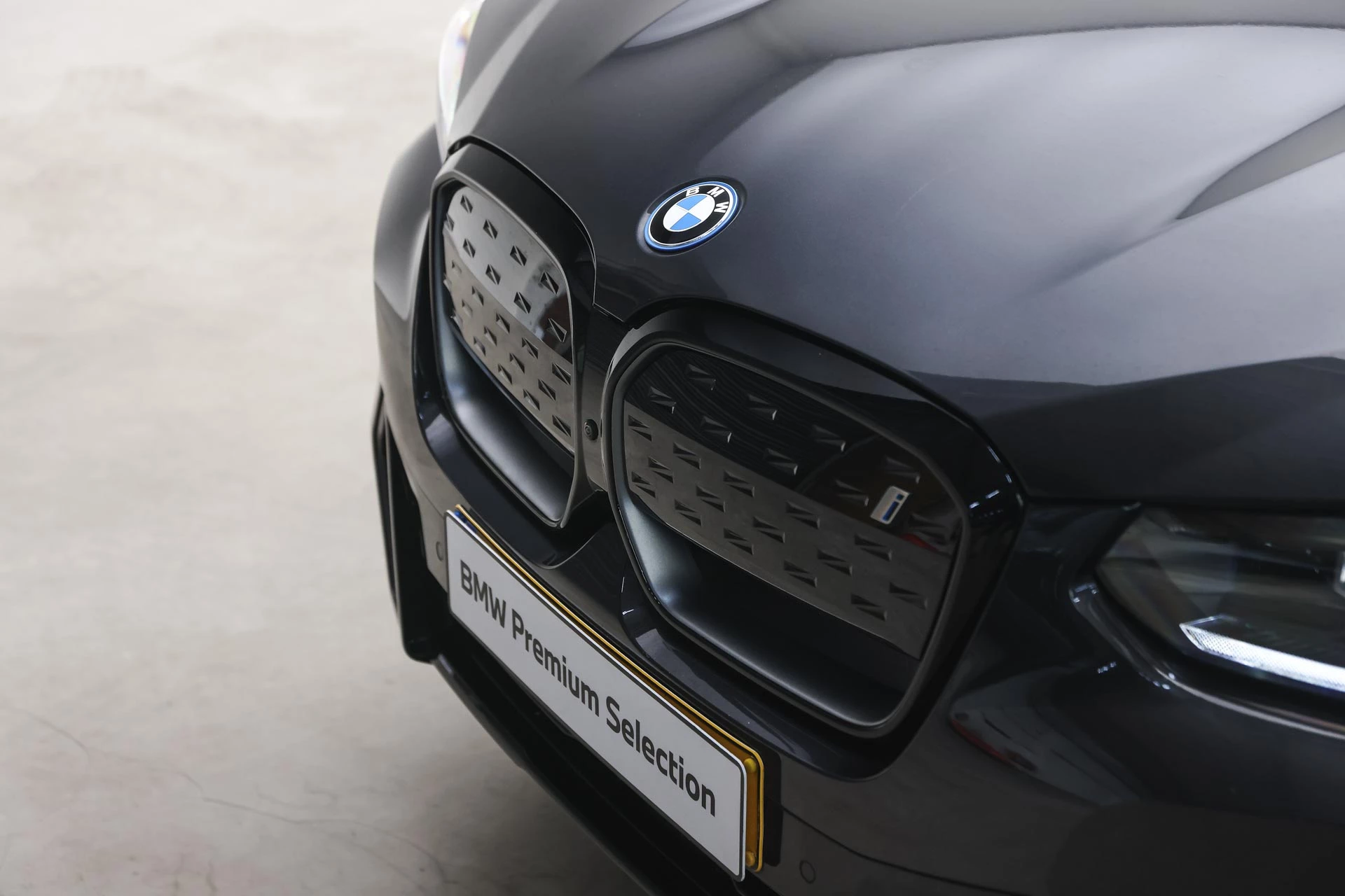 Hoofdafbeelding BMW iX3