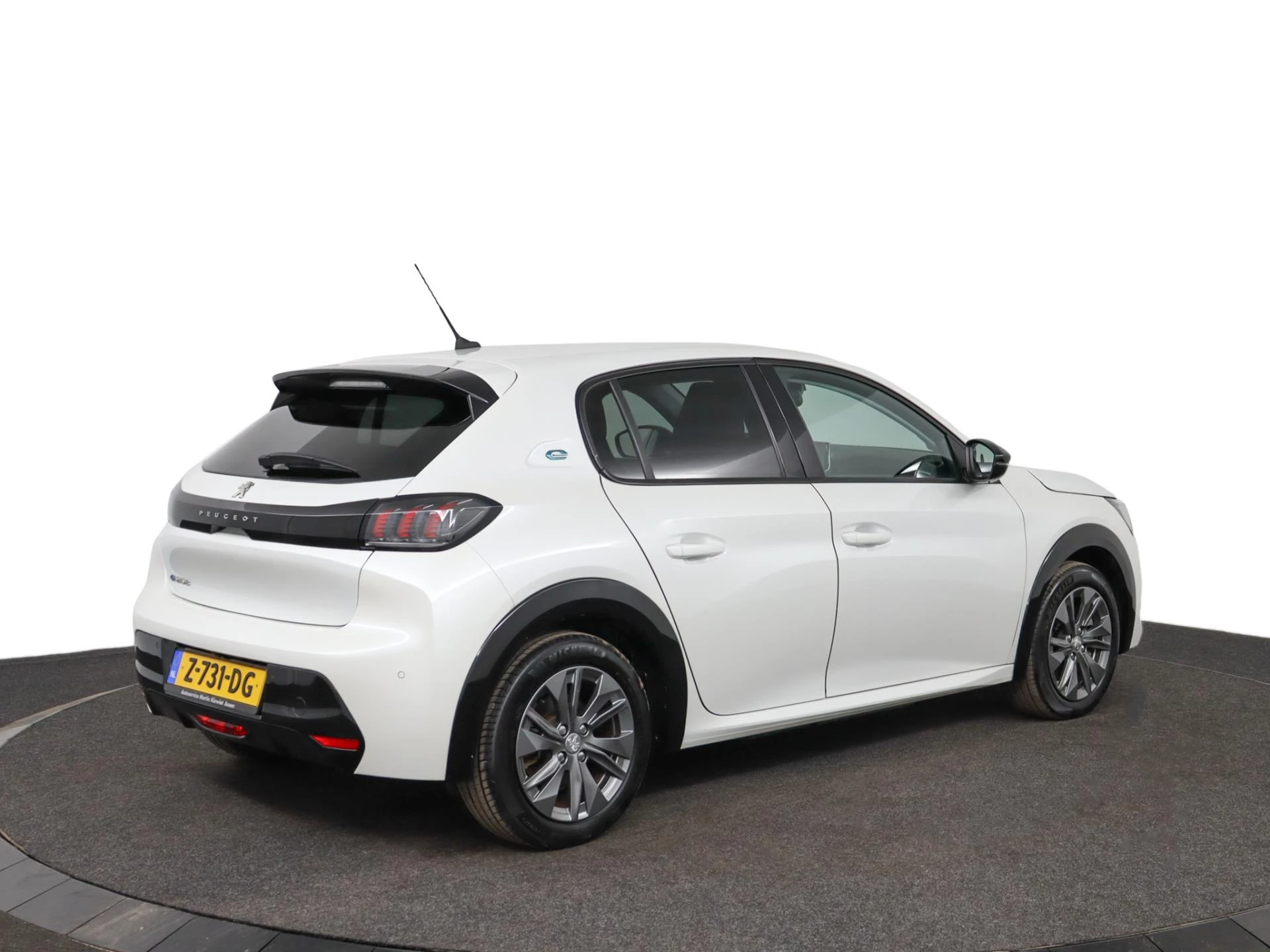 Hoofdafbeelding Peugeot e-208