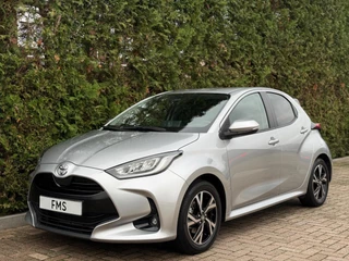Hoofdafbeelding Toyota Yaris Toyota Yaris 1.5 Hybrid Dynamic CarPlay Camera