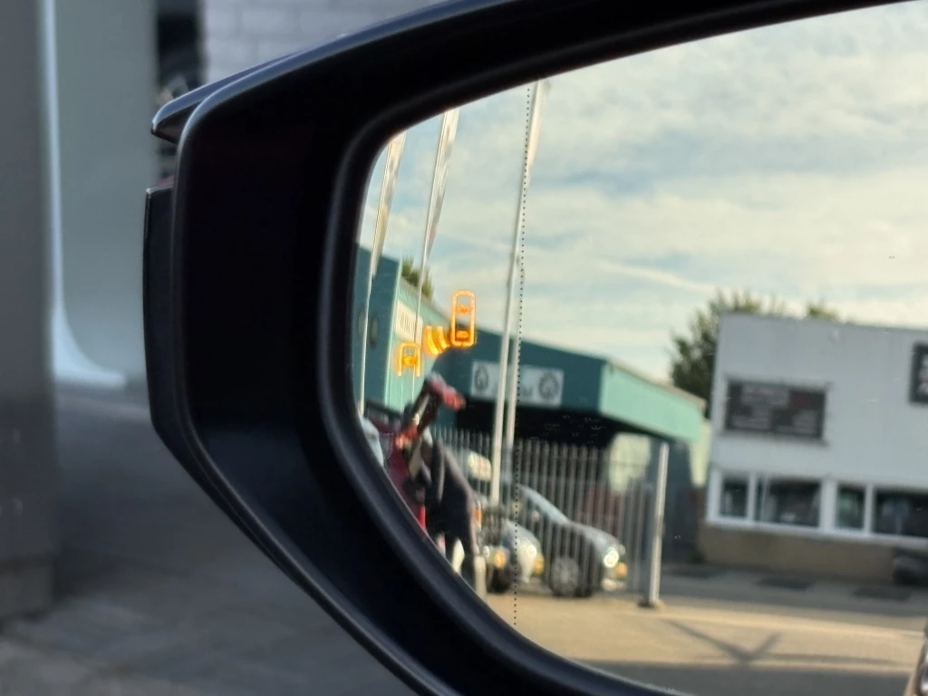 Hoofdafbeelding Lexus LBX