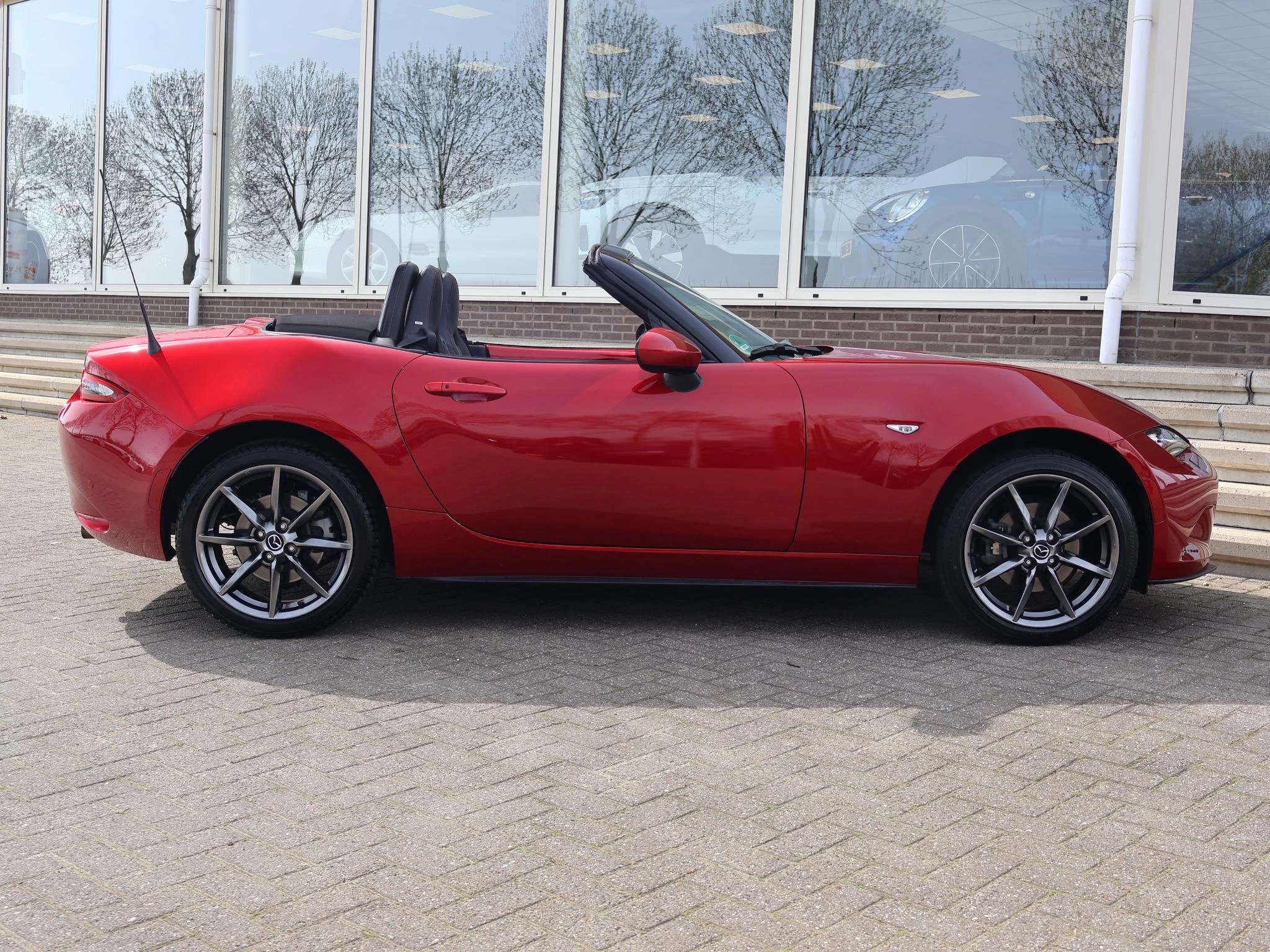 Hoofdafbeelding Mazda MX-5