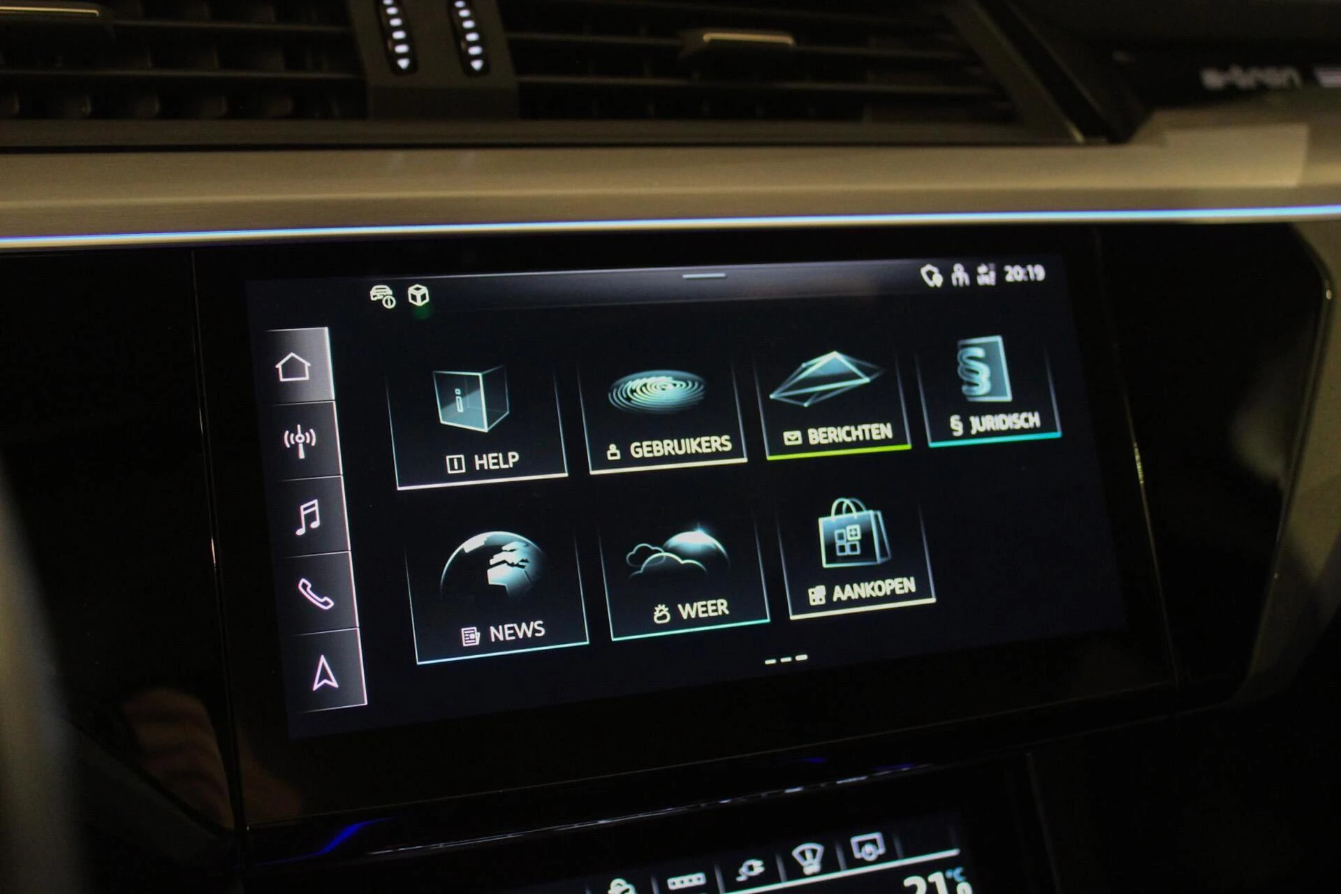 Hoofdafbeelding Audi e-tron