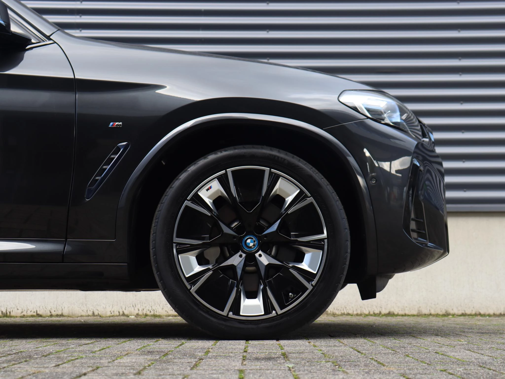 Hoofdafbeelding BMW iX3