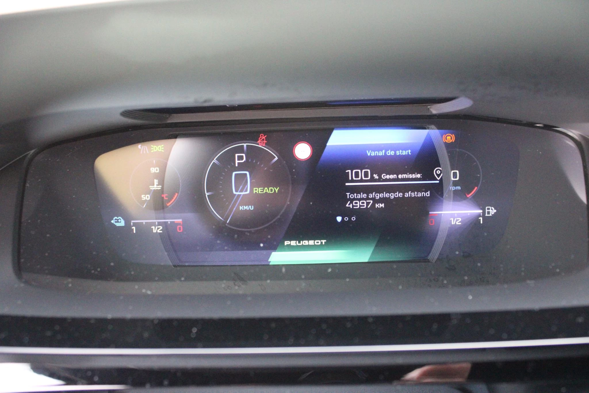 Hoofdafbeelding Peugeot 408