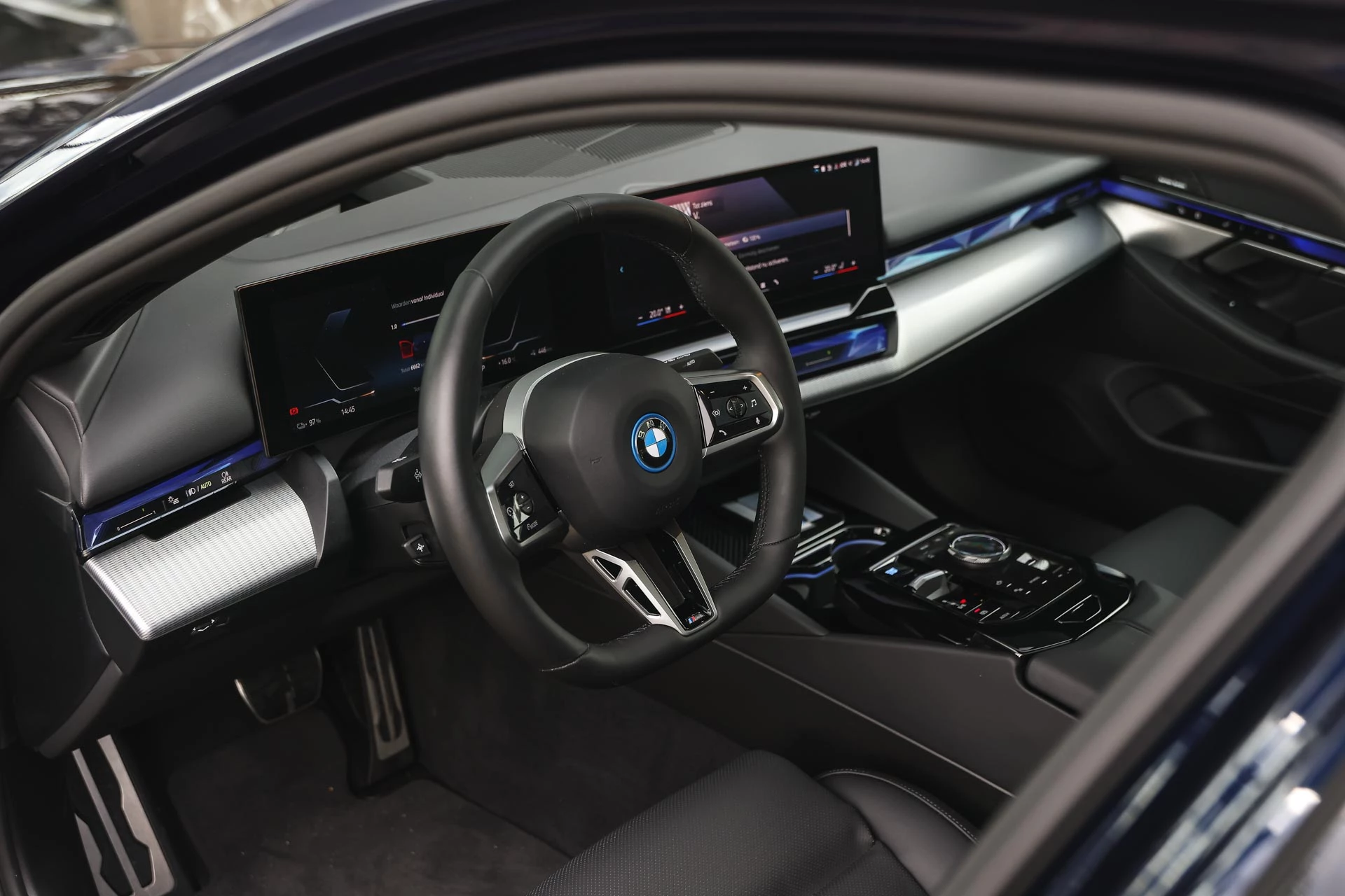 Hoofdafbeelding BMW i5