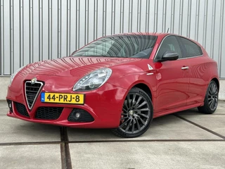 Hoofdafbeelding Alfa Romeo Giulietta Alfa Romeo Giulietta 1.7 TBi Quadrifoglio Verde 236PK Leder - Led - Zwarte Hemel