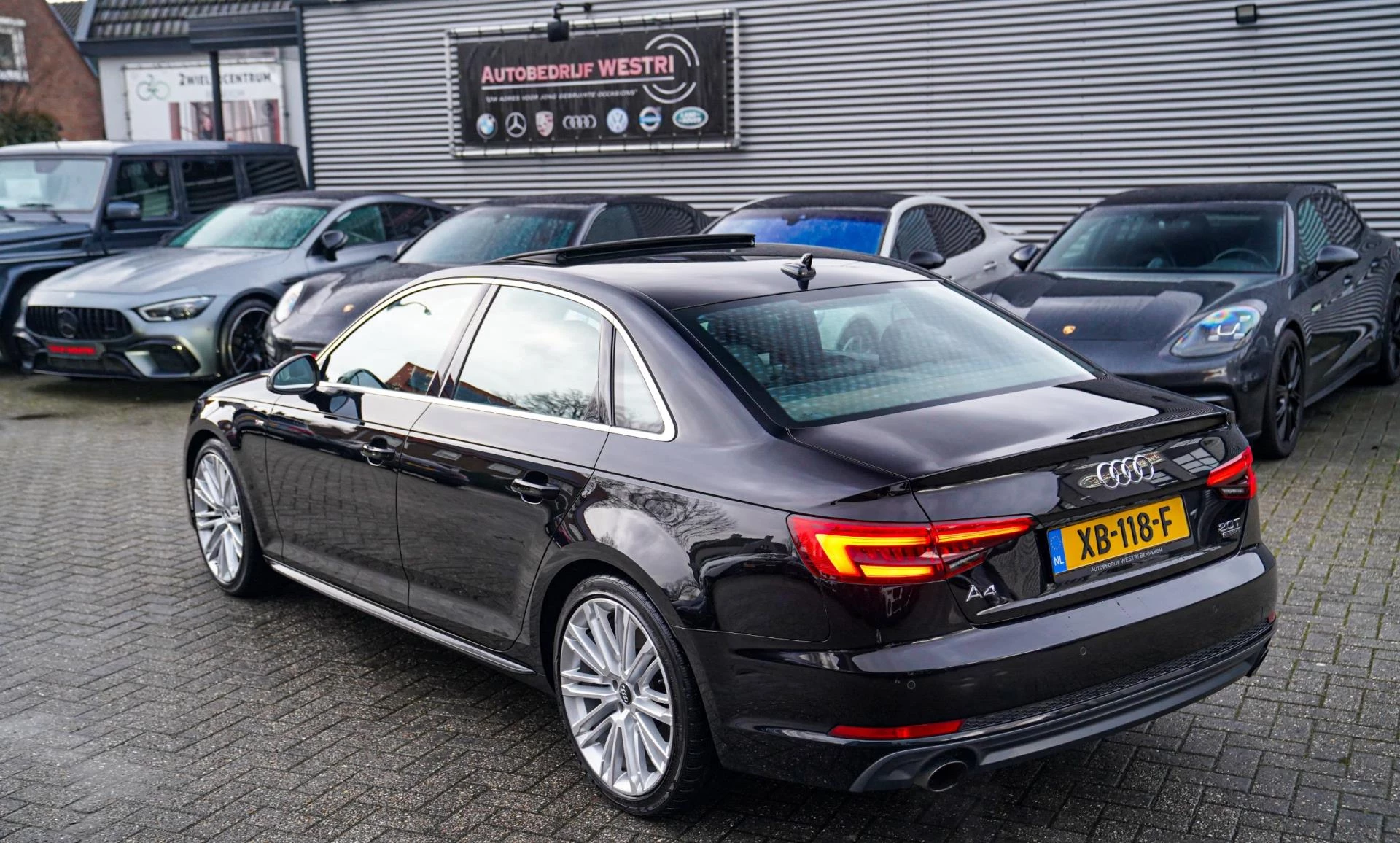 Hoofdafbeelding Audi A4